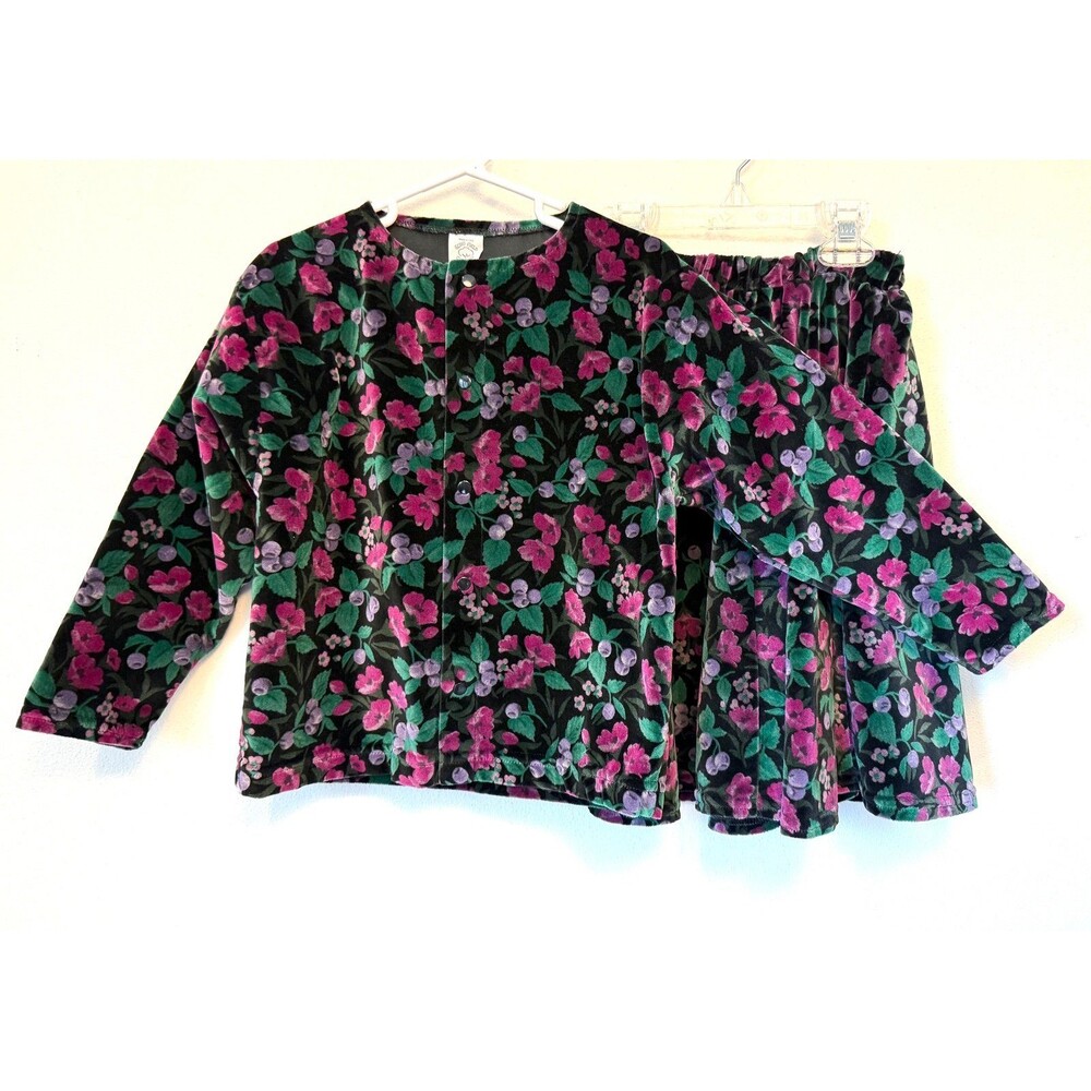 1990’s Velvety Floral Set